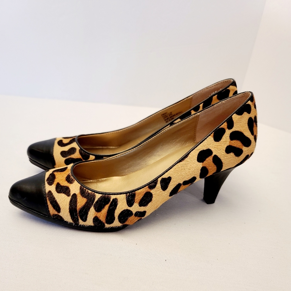 Me Too Leopard Print Hair On Dress Pumps